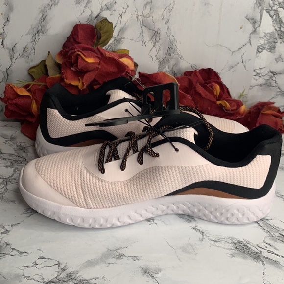 Athletic Works Pink Mesh Memory Foam Sneakers - Picture 4 of 11